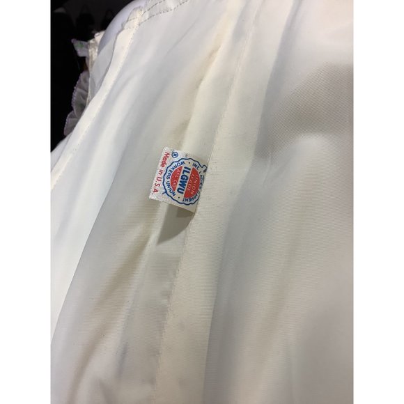 1970s Bridgerton Inspired Ivory and Floral Sleeveless Dress - Picture 11 of 16